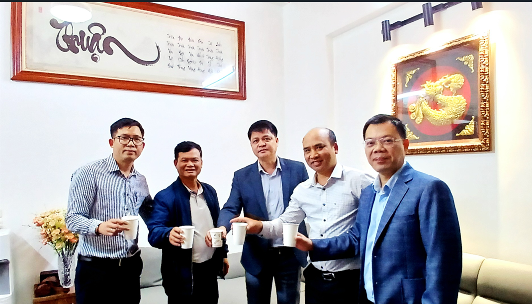 BAN LÃNH ĐẠO TỔNG CÔNG TY TSC VIỆT NAM CHÚC TẾT KHU VỰC 1