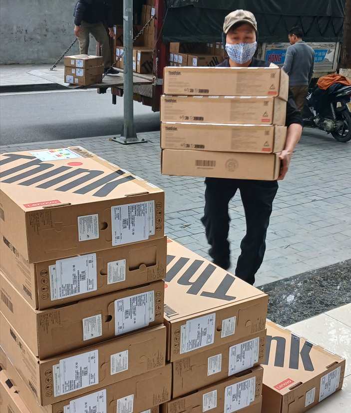 TSC VIỆT NAM HỖ TRỢ NGƯỜI LAO ĐỘNG KHI GIA XĂNG TĂNG