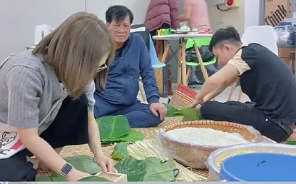 GOI BÁNH CHUNG TẾT 2026